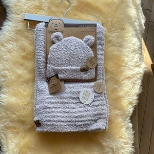 bear paw hat and blanket set 0-6 month